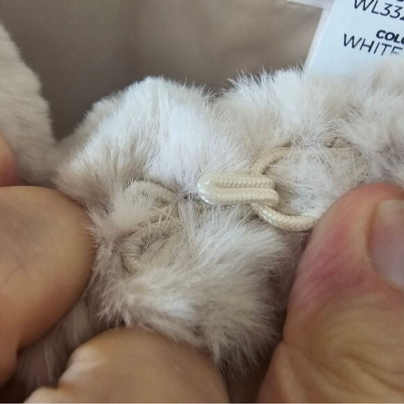 Lauren Conrad Soft Faux Fur Jacket Pockets - White    NEW WITH TAGS - Picture 6 of 10